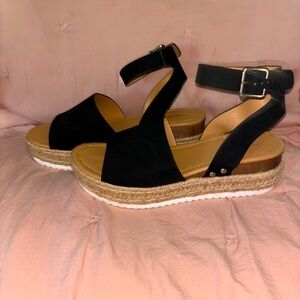 Summer Wedges Size 8
